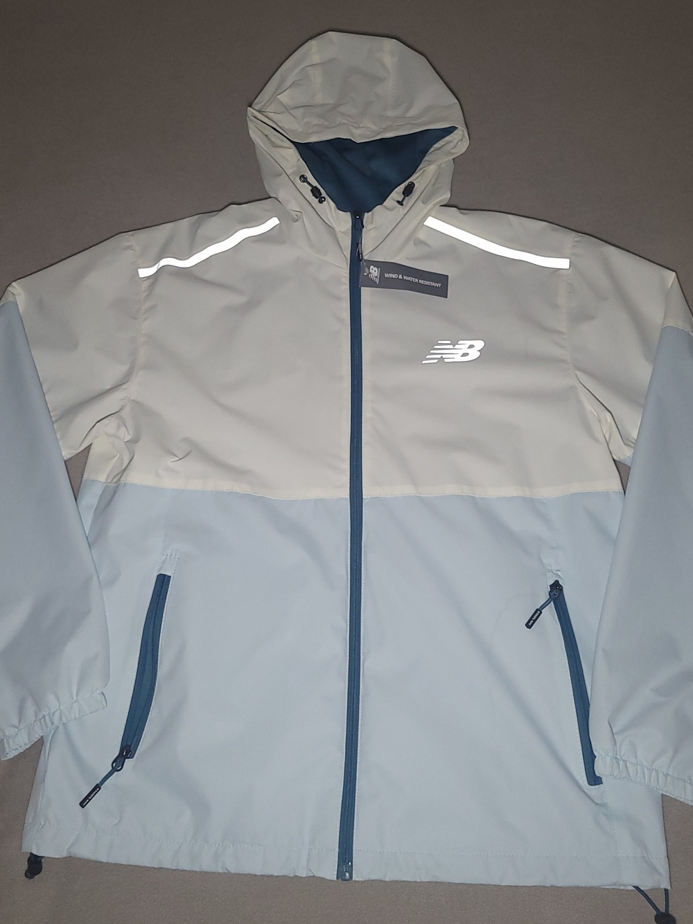 New Balance Men’s Two-Tone Light Blue & White Hooded Jacket